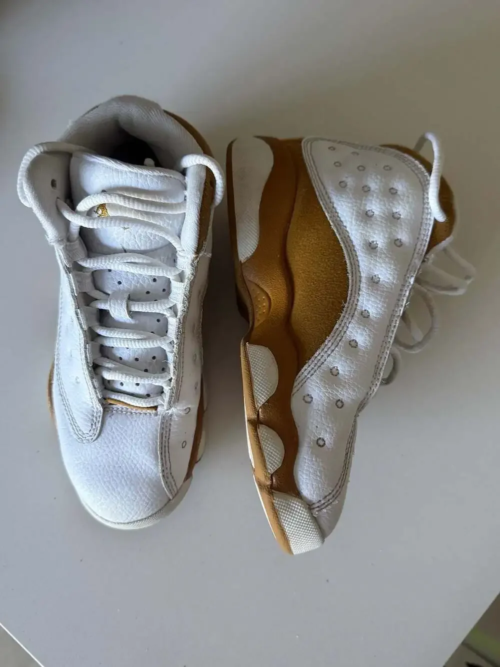 Air Jordan 13 Retro Wheat White Yellow Youth Sneakers